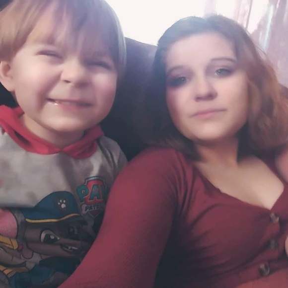 Meet your Posher, Meagan - Picture 4 of 8